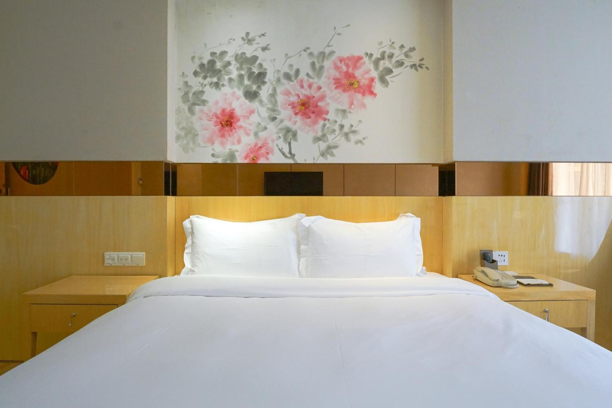 Paco Hotel Ouzhuang Metro Guangzhou-Free Shuttle To Canton Fair מראה חיצוני תמונה