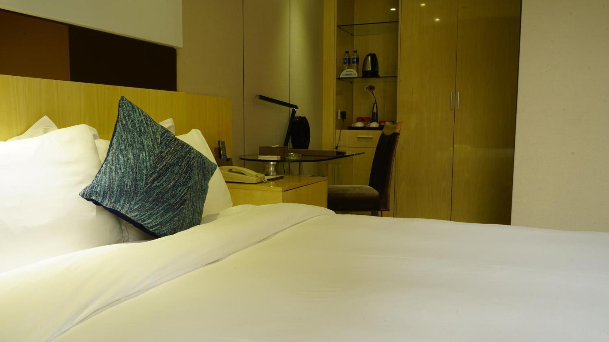 Paco Hotel Ouzhuang Metro Guangzhou-Free Shuttle To Canton Fair מראה חיצוני תמונה