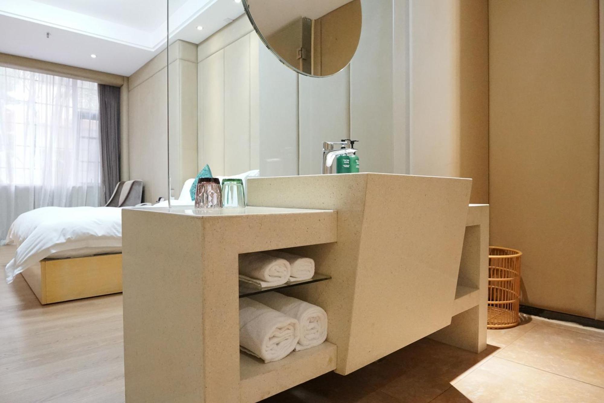 Paco Hotel Ouzhuang Metro Guangzhou-Free Shuttle To Canton Fair מראה חיצוני תמונה